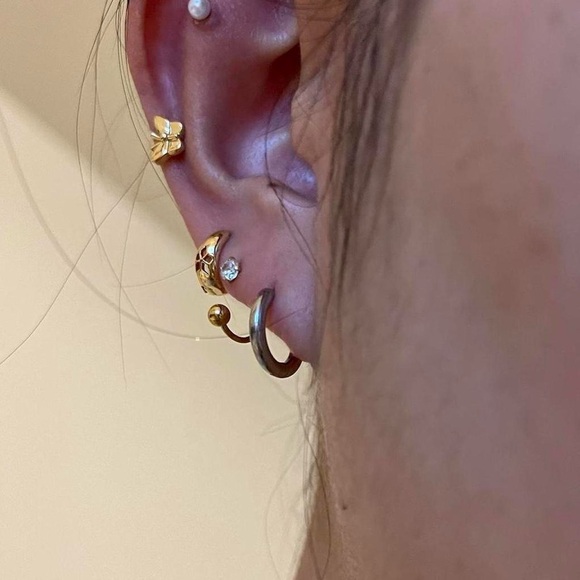 4/$15 Rhodium Finish Silver Huggies Hoop Earrings - Picture 3 of 6